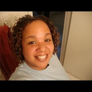 Meet your Posher, Janella